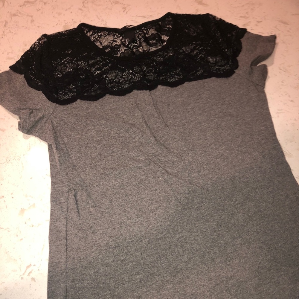 H&M tee